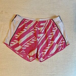 nike dri-fit athletic shorts with liner